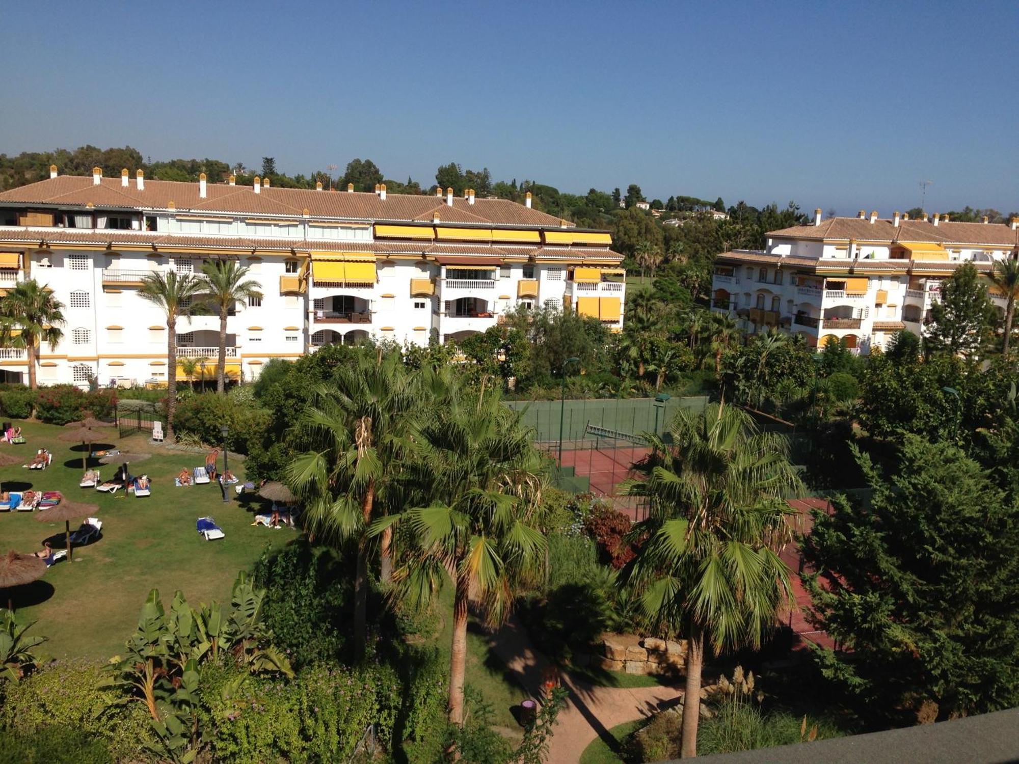 Apartamento Urb Dama De Noche 5 Pax Y Terraza En Puerto Banus Marbella