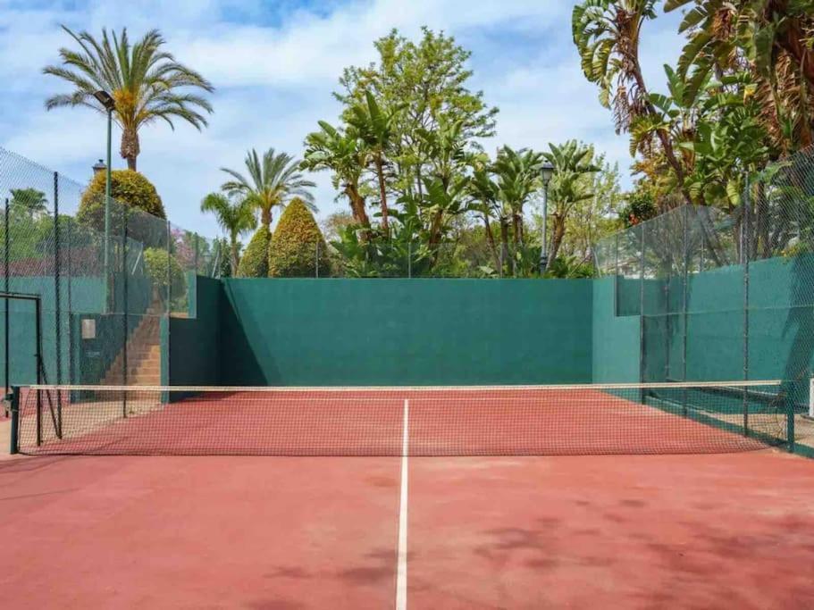 Apartamento Urb Dama De Noche 5 Pax Y Terraza En Puerto Banus